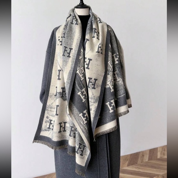 Luxe Comfy Abstract Pattern Wrap Scarf Shawl Black - Picture 4 of 4